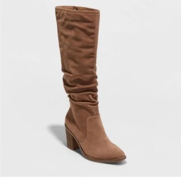 Suede knee high slouchy boots - Picture 2 of 7